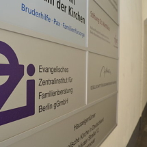 EZI_Hauseingang Bild des EZI Hauseingangs