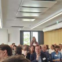 Medien (40)